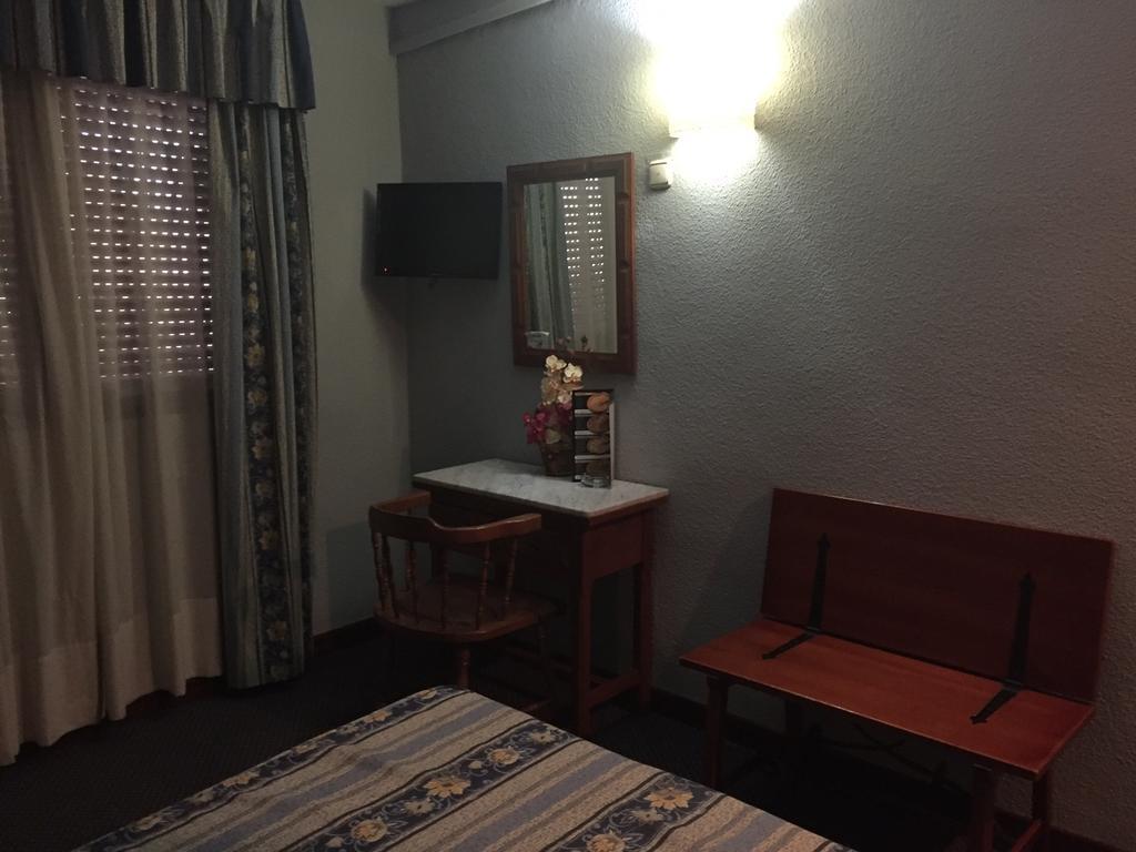 El Pilar Hotel ลาการ์โลตา ภายนอก รูปภาพ
